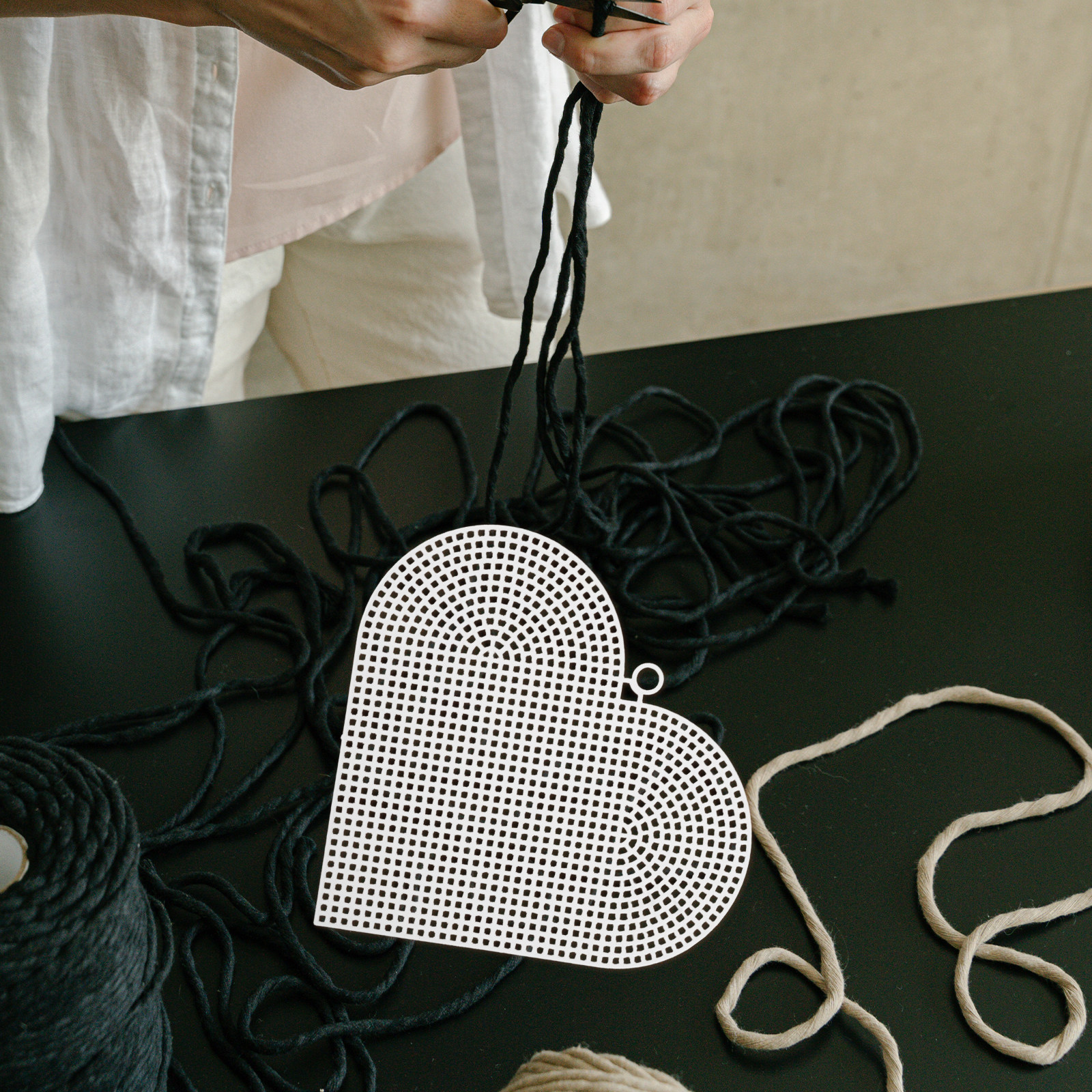 Embroidery Sheet - 6Pcs Heart Shaped Plastic Canvas Mesh