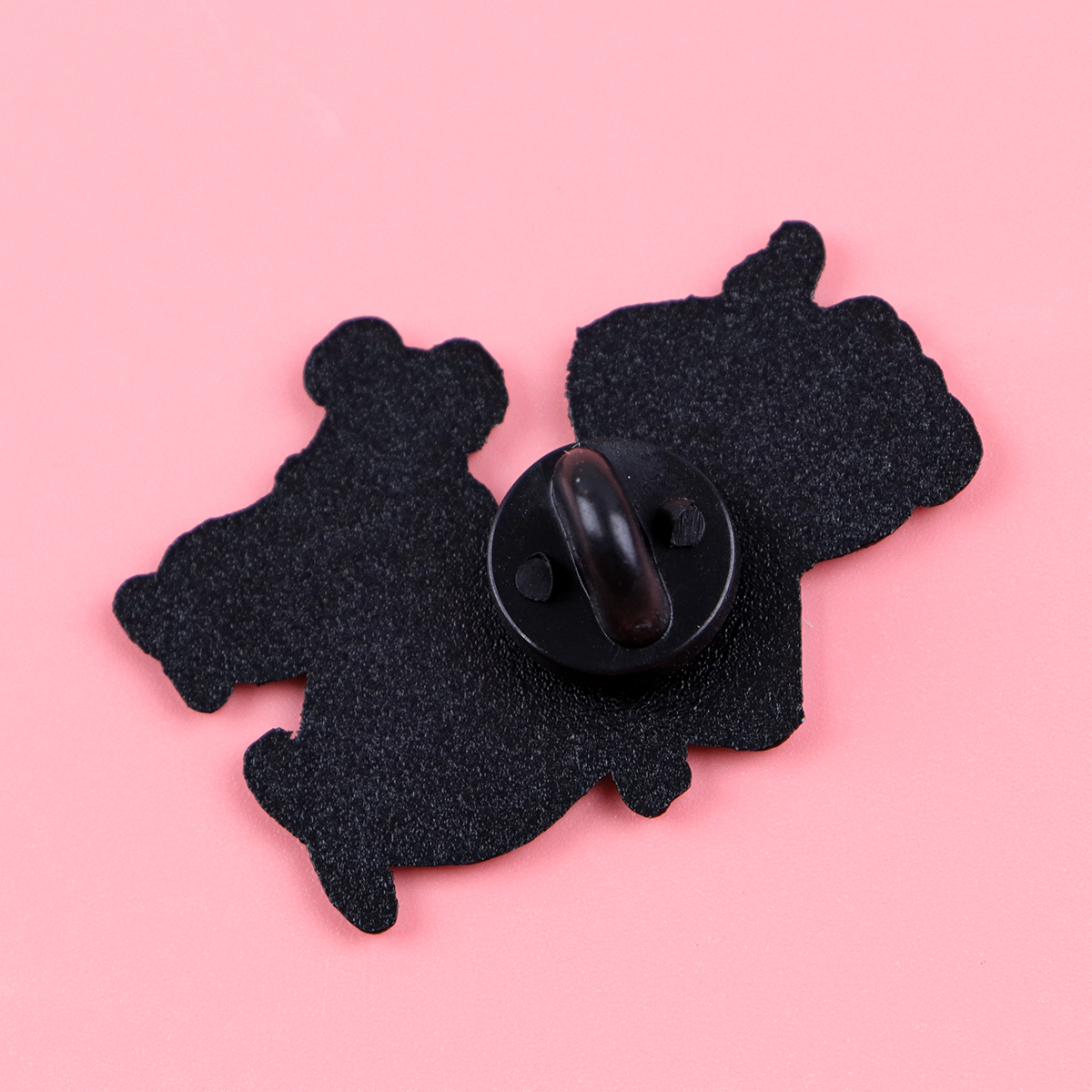 Cute Bear Enamel Pin Cartoon B – Embroidery Illustration recenzja i cena